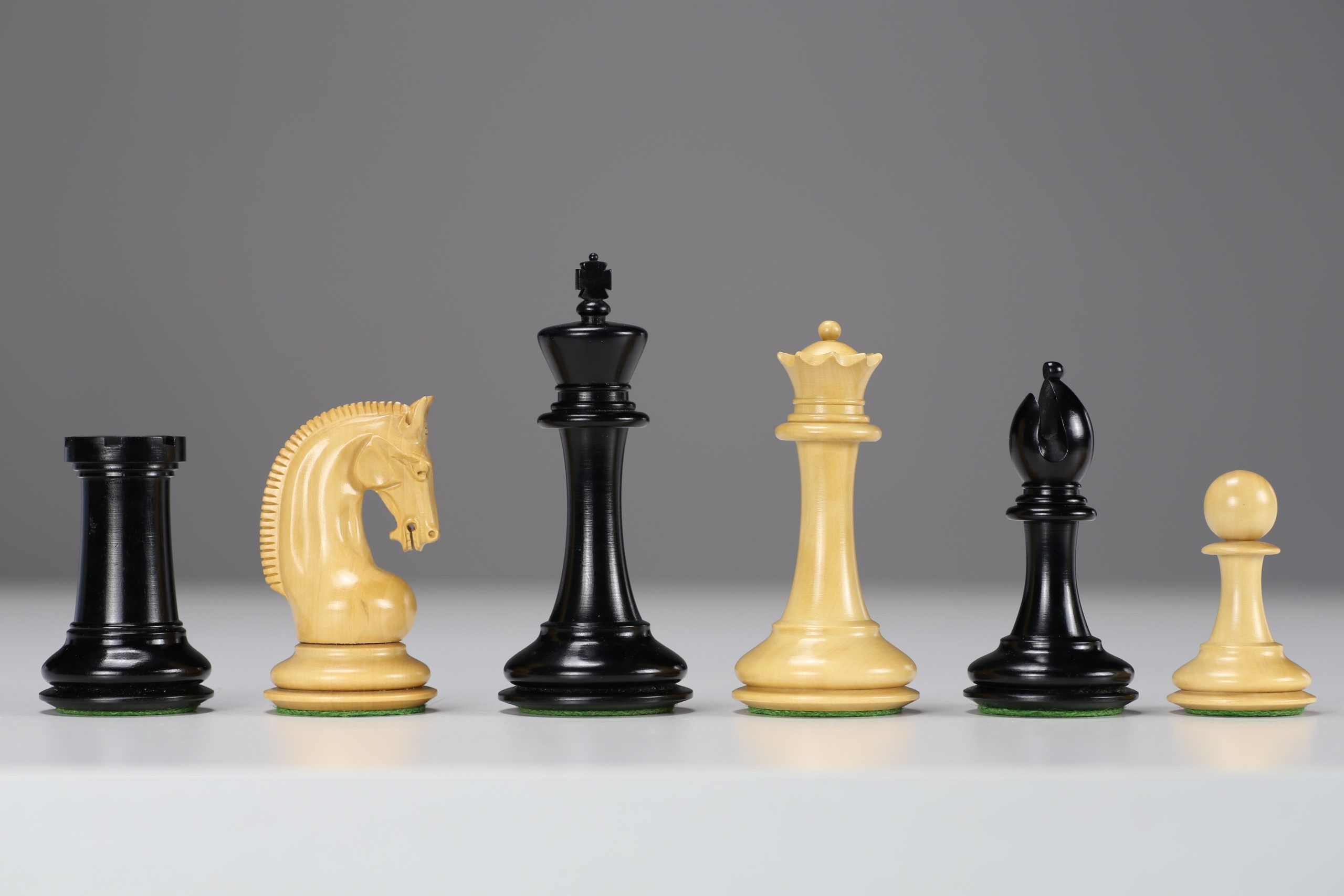 4.5″ True Ebony Red Rum Design Chessmen