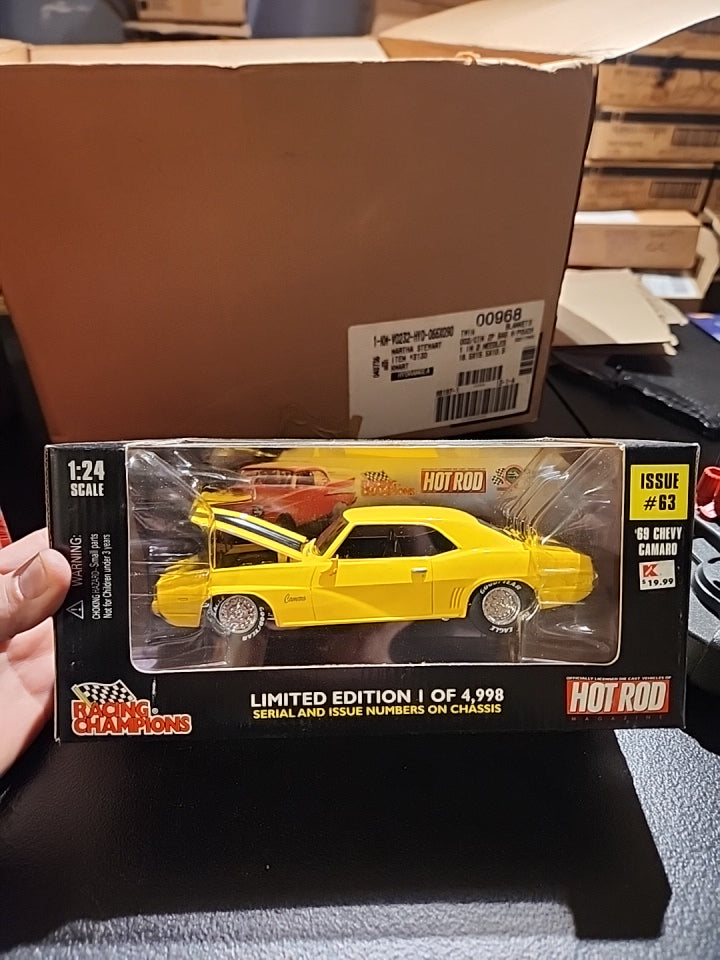 1/24 racing champions 69 chevy camaro